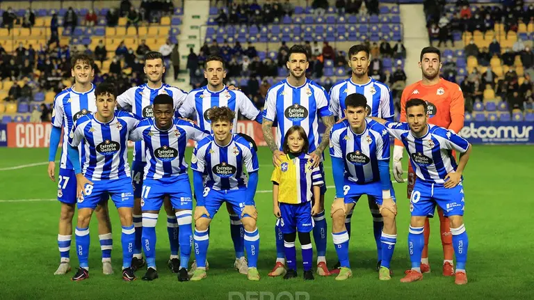 Equipo titular del RC Deportivo de La Coruña 2021-22. @RCDeportivo