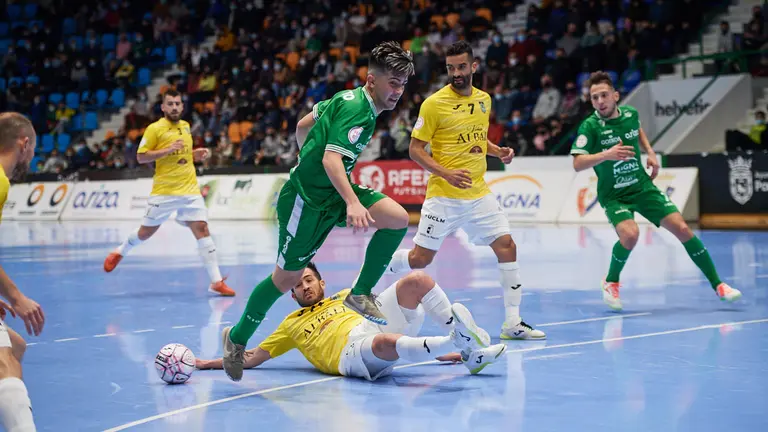 Partido de futbol sala entre el Osasuna Xota y el Valdepeñas disputado en el pabellón anaitasuna de Pamplona. MIGUEL OSÉS