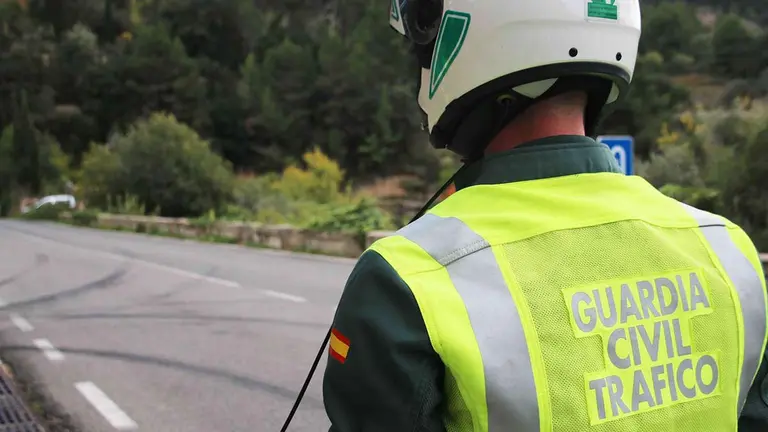Agente de la Guardia Civil de Tráfico. GUARDIA CIVIL