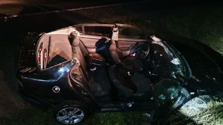 Accidente en la A-15, a la altura de Ventas de Mugiro, por salida de vía. BOMBEROS DE NAVARRA