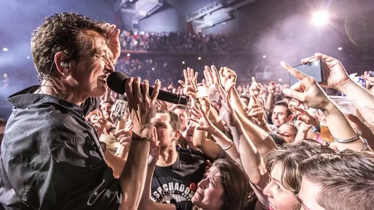Manolo Garc&iacute;a durante un concierto en 2016. ARCHIVO