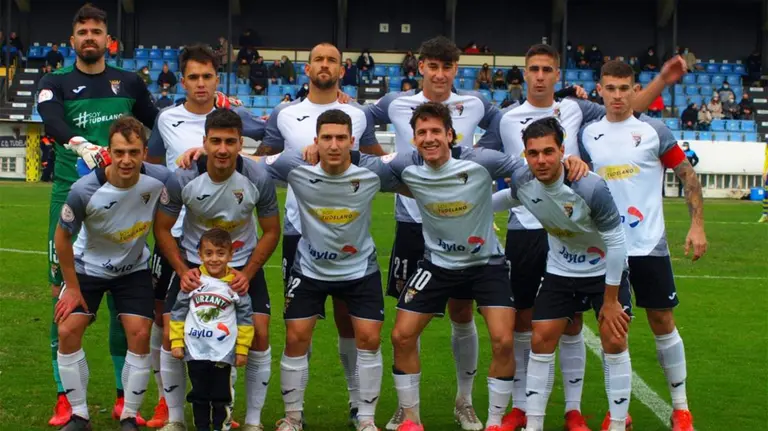 Equipo titular del CD Tudelano. Foto Silvia prensa Tudelano.