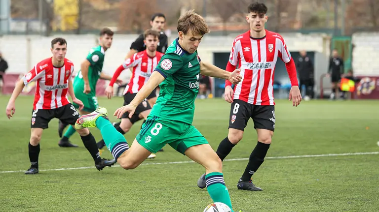 Partido de Segunda RFEF entre la UD Logroñés B y el filial osasunista. @CAOsasuna.