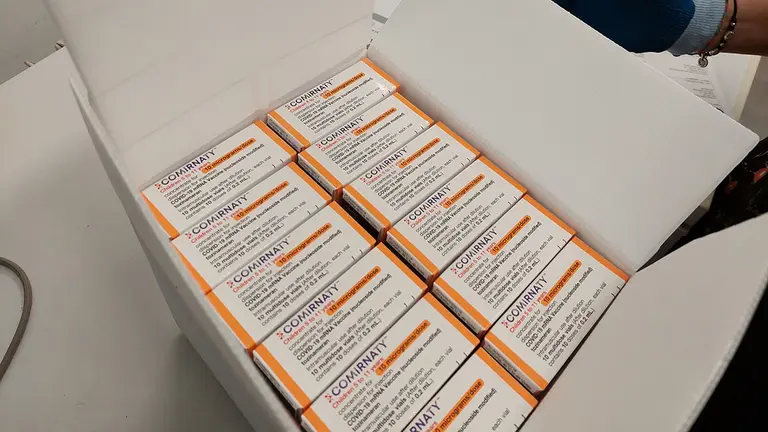 Navarra recibe las primeras 18.000 dosis de la vacuna pediátrica contra la Covid. DELEGACIÓN DEL GOBIERNO EN NAVARRA