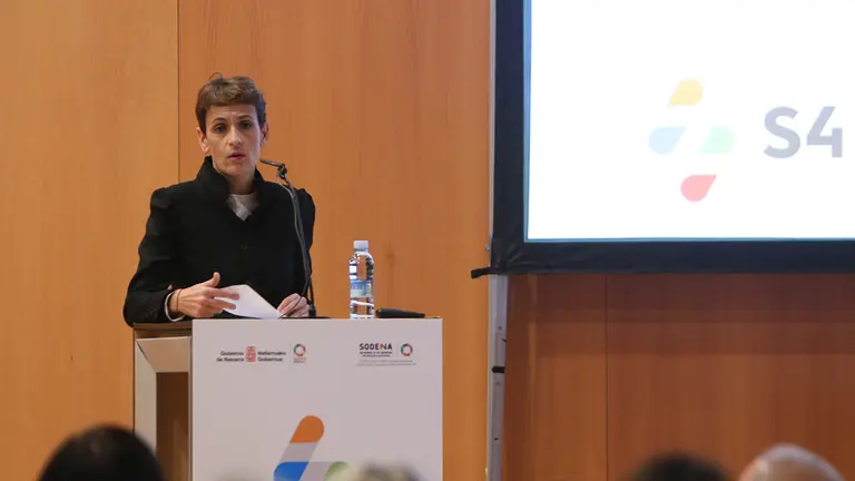 La presidenta del Gobierno de Navarra, María Chivite, durante su intervención en la presentación de la Estrategia de Especialización Inteligente de Navarra S4. GOBIERNO DE NAVARRA