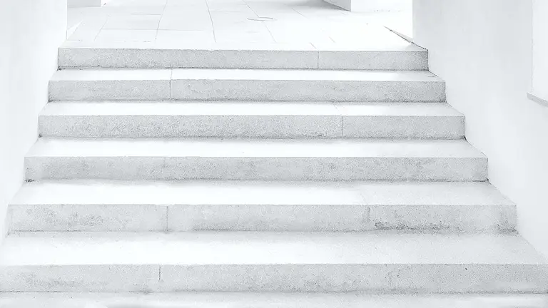 Imagen de archivo de unas escaleras. ARCHIVO