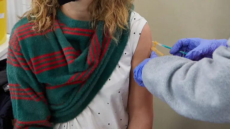 Apertura del nuevo centro de vacunación contra el Covid-19 en el Seminario de Pamplona. IÑIGO ALZUGARAY