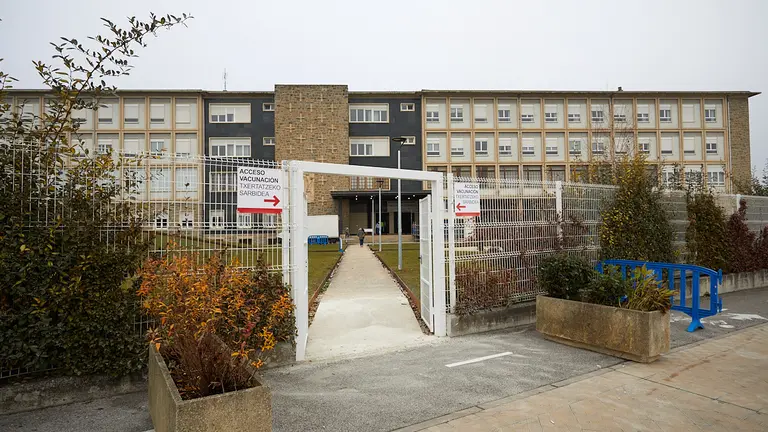 Apertura del nuevo centro de vacunación contra el Covid-19 en el Seminario de Pamplona. IÑIGO ALZUGARAY