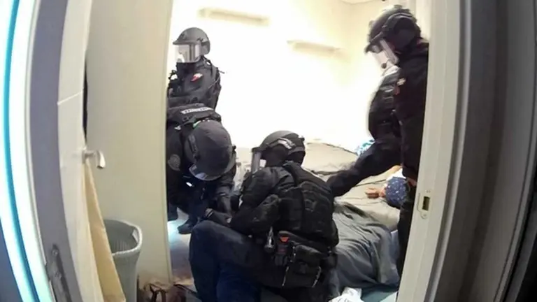 Ertzaintza y la Guardia Civil desarticulan un grupo criminal dedicado al tráfico de drogas en Euskadi y Navarra.