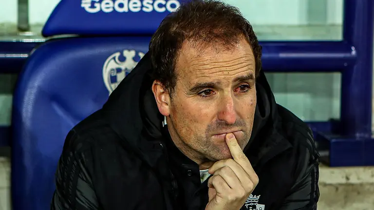 Jagoba Arrasate en el banquillo de Osasuna. Ivan Terron / AFP7 / Europa Press.