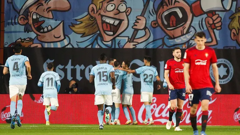 Osasuna se enfrenta al Celta de Vigo en el estadio de Balaídos en la vigésimo primera jornada de La Liga Santander. EFE