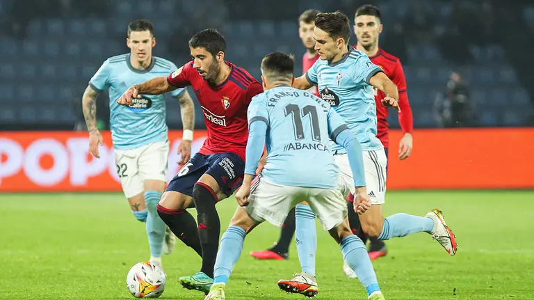 Jose Angel Valdes “Cote" en acción durante el partido Celta - Osasuna. Irina R.H. / AFP7 / Europa Press.
