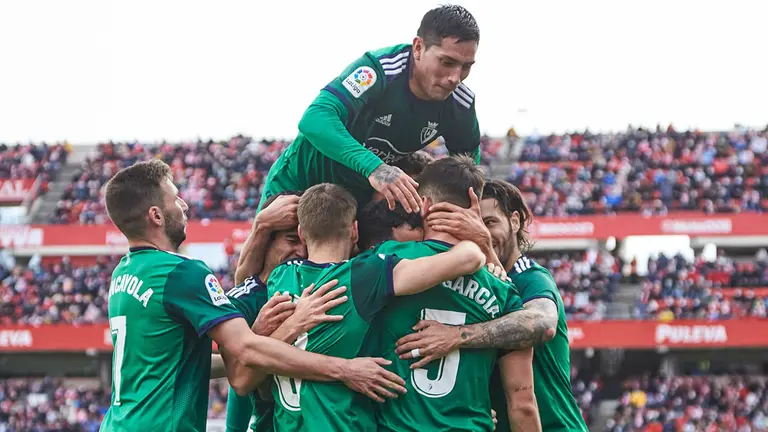 Osasuna se enfrenta al Granada en el Nuevos Los Cármenes en el partido de la vigesimosegunda jornada de La Liga. EUROPA PRESS