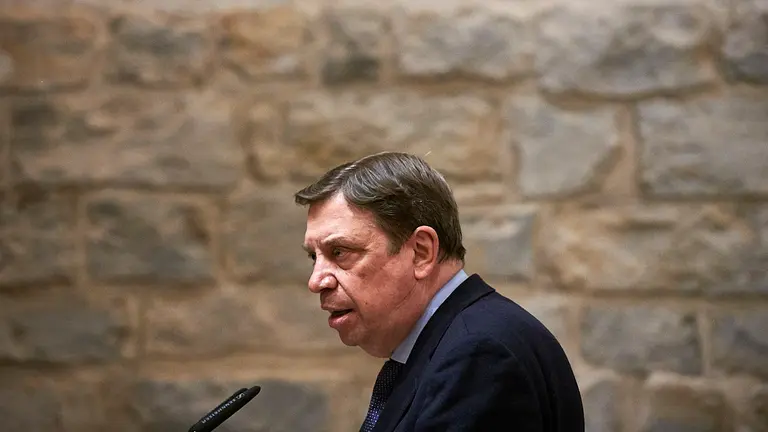 El ministro de Agricultura, Pesca y Alimentaci&oacute;n, Luis Planas, clausura el Foro Participativo de la Industria Alimentaria sobre el anteproyecto de Ley de Prevenci&oacute;n de P&eacute;rdidas y Desperdicio Alimentario. PABLO LASAOSA