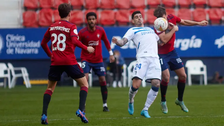 Partido amistoso entre Osasuna y Alavés disputado en el estadio de El Sadar. IÑIGO ALZUGARAY