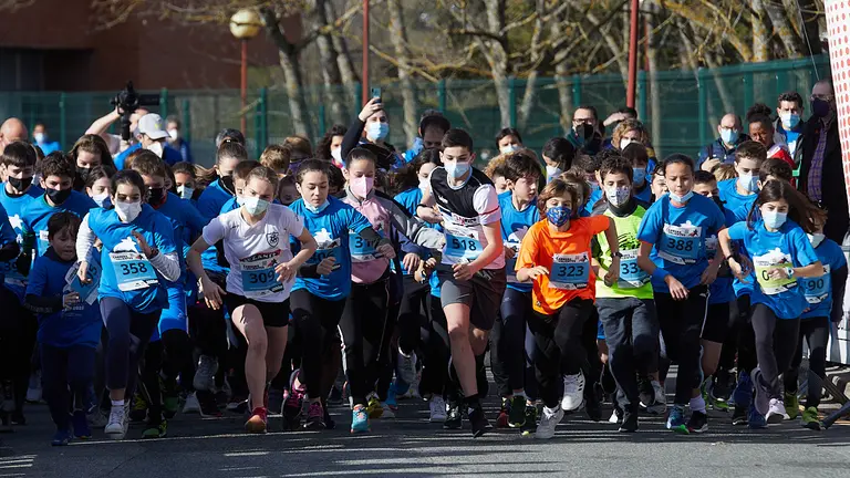 VI edición de la 'Carrera de los Valientes', una carrera solidaria de niños contra el cáncer organizada por el Club Deportivo Universidad de Navarra. IÑIGO ALZUGARAY
