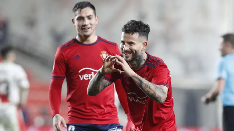 Rubén García celebra su golazo contra el Rayo Vallecano OSASUNA