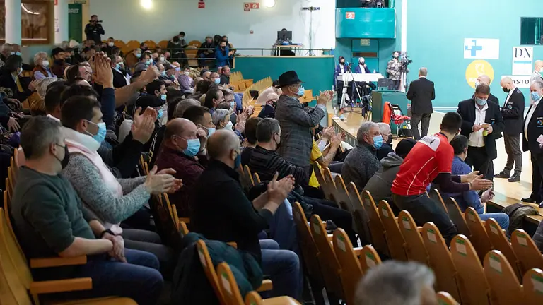 Partido correspondiente a la penúltima jornada del Campeonato de Parejas de Pelota entre Ezkurdia-Tolosa y Jaka-Mariezkurrena celebrado en el frontón Labrit de Pamplona. IÑIGO ALZUGARAY