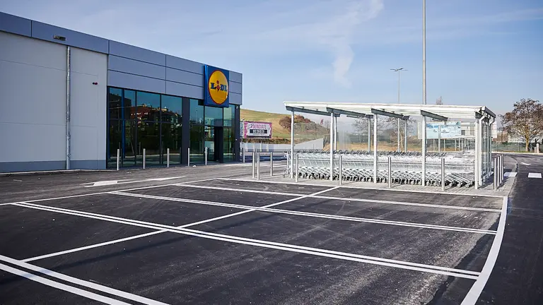 Lidl abrirá su nueva tienda reformada en Pamplona el próximo 17 de febrero. PABLO LASAOSA