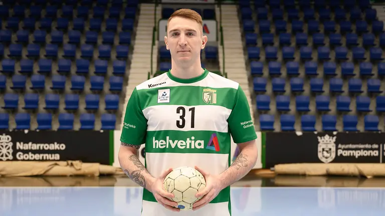 El ruso Pavel Bulkin es el nuevo fichaje del Anaitasuna hasta final de la temporada 2021-22. Cedida.