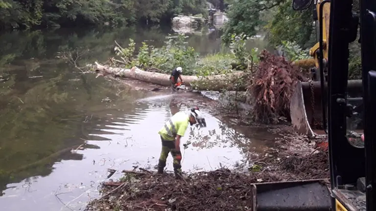 17-02-2022 Actuación de conservación del río Bidasoa, en Bera.
SOCIEDAD ESPAÑA EUROPA NAVARRA
CONFEDERACIÓN HIDROGRÁFICA DEL CANTÁBRICO
