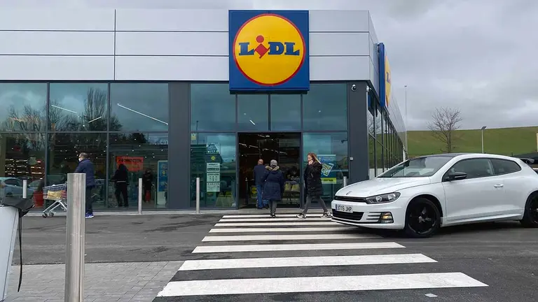 Apertura del nuevo supermercado de Lidl en Cordovilla.