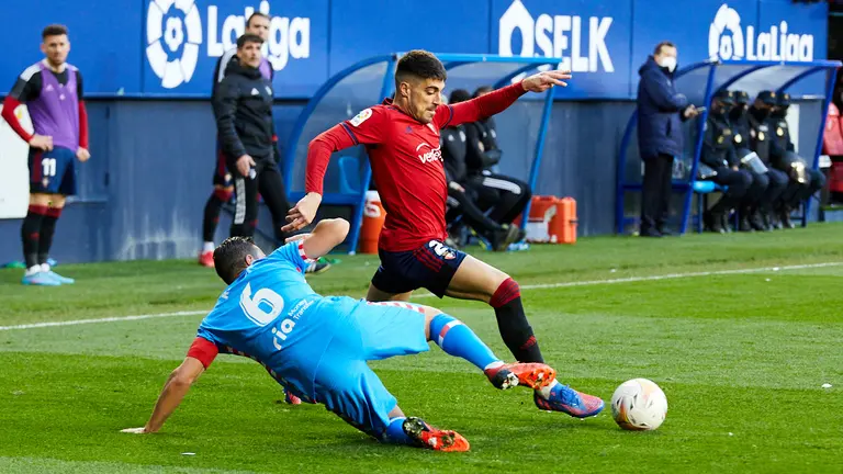Partido de La Liga Santander entre Osasuna y Atlético de Madrid disputado en el estadio de El Sadar. IÑIGO ALZUGARAY