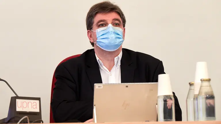 Seminario organizado por la UPNA y el Hospital Universitario de Navarra sobre la gestión hospitalaria durante la pandemia. IÑIGO ALZUGARAY