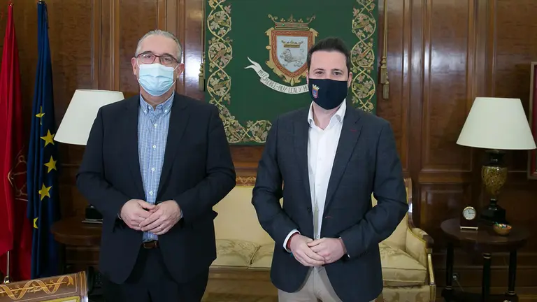 El alcalde de Pamplona, Enrique Maya, y el de Tudela, Alejandro Toquero. - AYUNTAMIENTO DE PAMPLONA