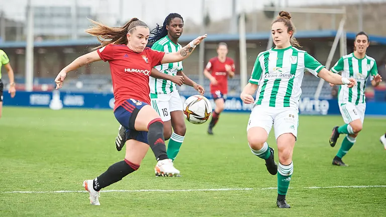 Osasuna Femenino se enfreta al CD Pradejón en las instalaciones de Tajonar. PABLO LASAOSA