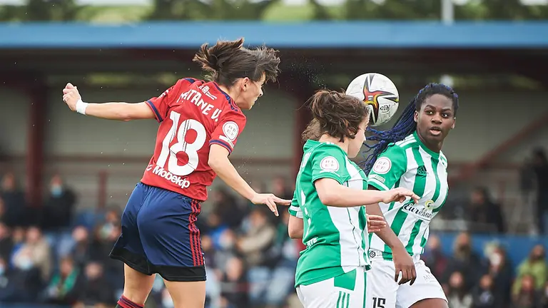 Osasuna Femenino se enfreta al CD Pradejón en las instalaciones de Tajonar. PABLO LASAOSA