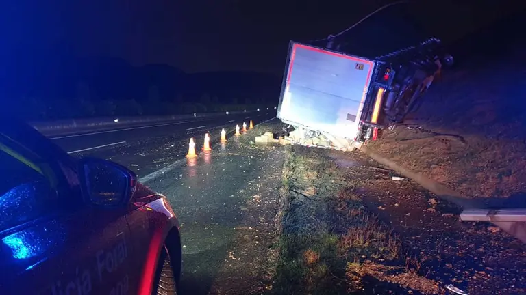 Accidente en la A-68 (Tudela). POLICÍA FORAL