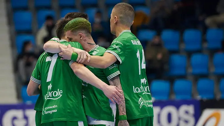 Osasuna Xota se enfrenta a El Pozo Murcia en Pamplona. PABLO LASAOSA