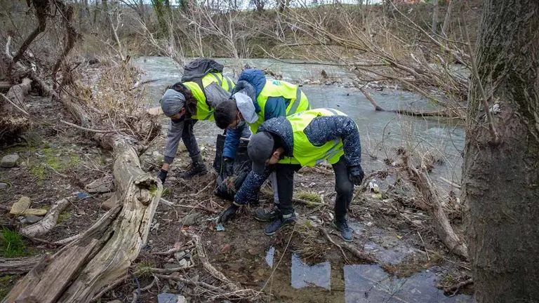 Personas que participaron en las dos jornadas de limpieza de ríos organizadas por la Mancomunidad de la Comarca de Pamplona MCP