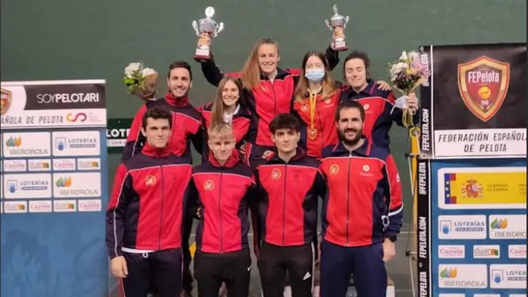 Selección navarra de pelota sub-22 en el campeonato de España de federaciones. Cedida.
