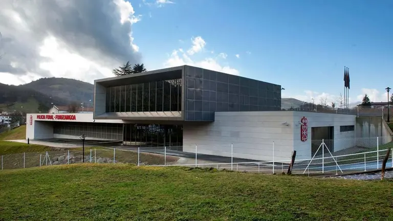 Comisar&iacute;a de la Polic&iacute;a Foral de Elizondo. CEDIDA