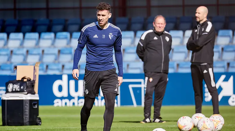 Kike Barja durante un entrenamiento del equipo rojillo en Tajonar. CA Osasuna.