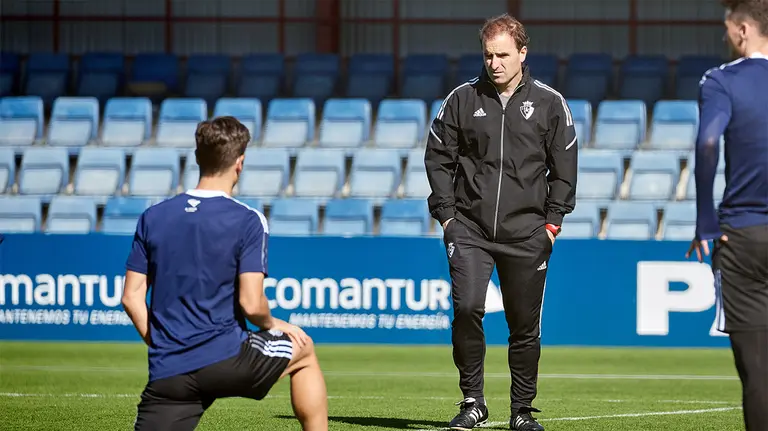 Jagoba Arrasate durante un entrenamiento del equipo rojillo en Tajonar. CA Osasuna.