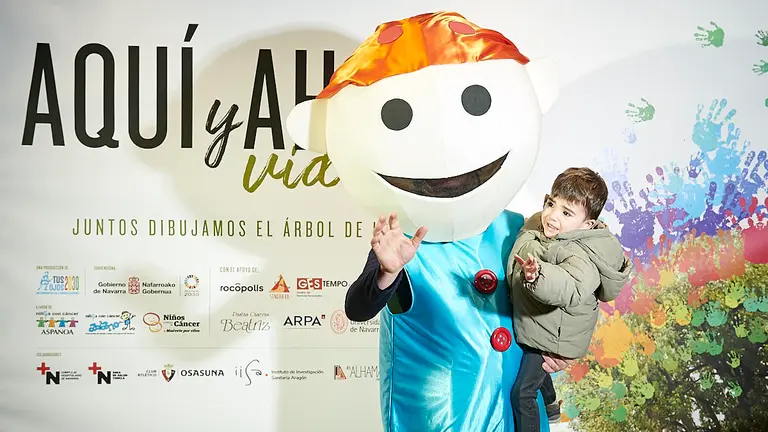 Estreno de la película 'Aquí y Ahora, Vida', realizada por la productora Tus Ojos 2030 para visibilizar el cáncer infantil en favor de Adano y Aspanoa, dos asociaciones que trabajan con niños enfermos de cáncer en Navarra y Aragón, respectivamente. PABLO LASAOSA