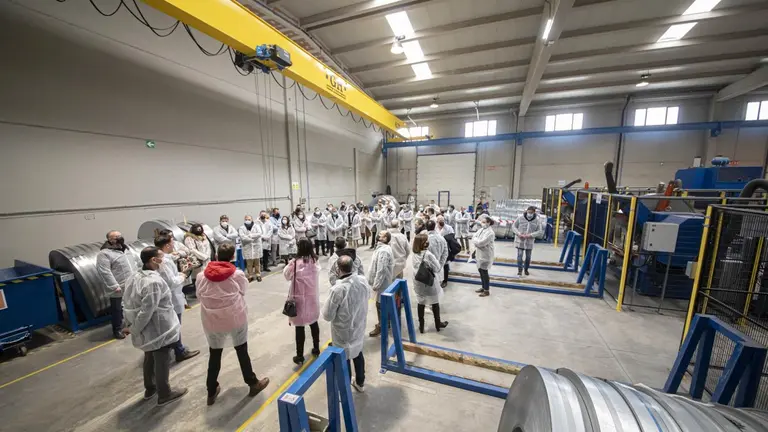 Visita a las nuevas instalaciones de PERFINASA. CEDIDA