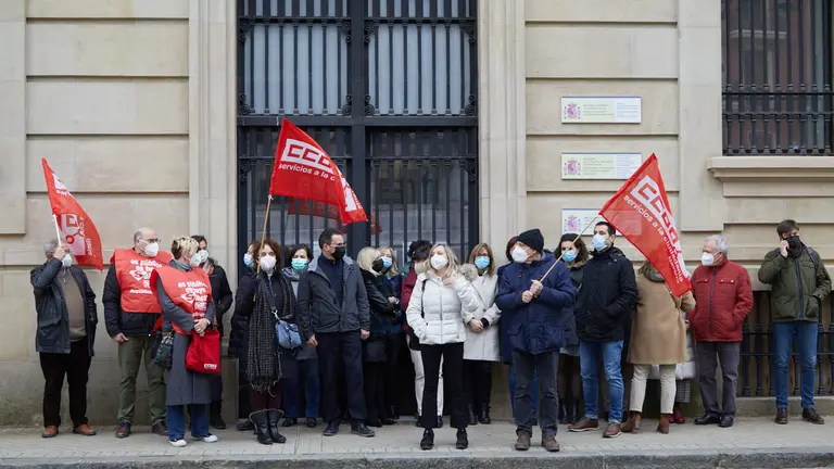Concentración de CCOO, CIG, CSIF, FESESS, Sindicato de Inspectores de Trabajo, SISLASS, UGT y UPIT por un "conflicto en la inspección de trabajo y Seguridad Social". IÑIGO ALZUGARAY