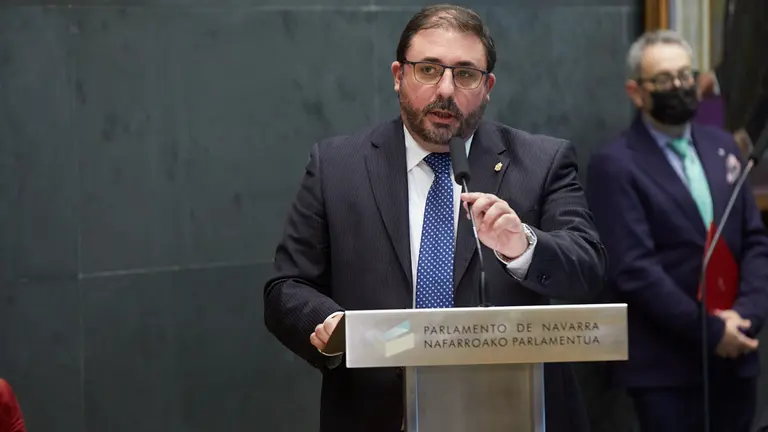 Patxi Vera toma posesión como nuevo Defensor del Pueblo de la Comunidad Foral de Navarra. IÑIGO ALZUGARAY