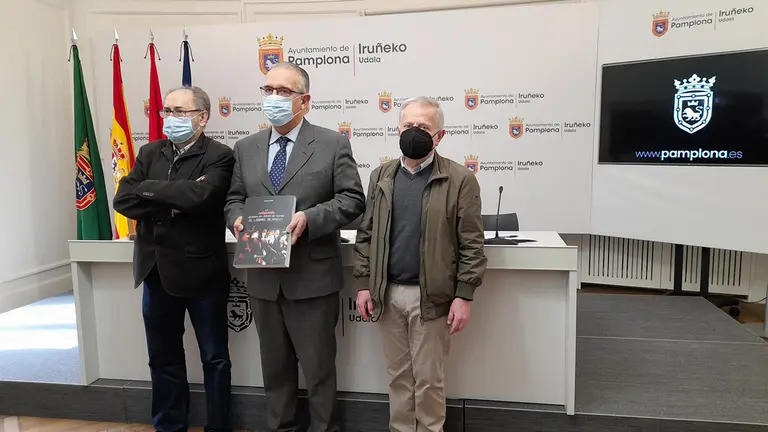 Iriarte, Maya y Celaya, antes de la rueda de prensa. EUROPA PRESS