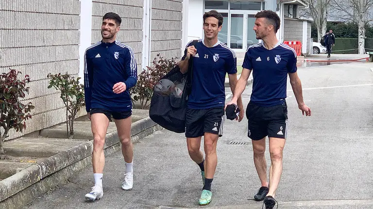 Nacho Vidal, Iñigo Pérez y Oier Sanjurjo en Tajonar. Navarra.com