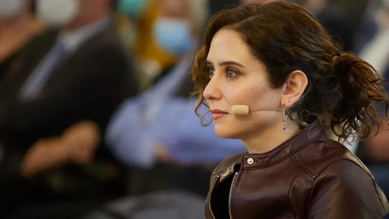 La presidenta de la Comunidad de Madrid, Isabel Díaz Ayuso, inaugura el ciclo de conferencias sobre política económica regional organizado por la Institución Futuro. IÑIGO ALZUGARAY