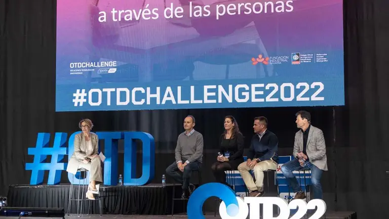 Imagen del encuentro - FIN - COIINA