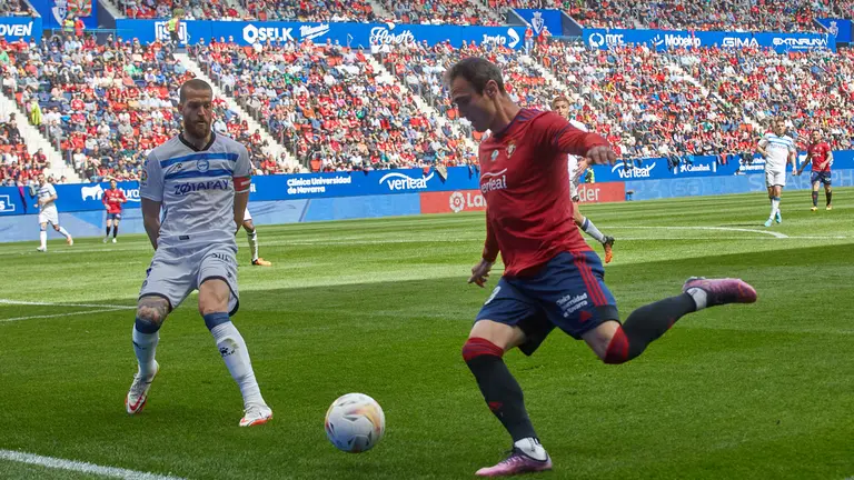 Partido de La Liga Santander entre Osasuna y Alavés disputado en el estadio de El Sadar. IÑIGO ALZUGARAY
