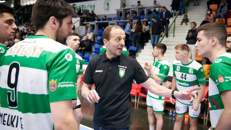 El Helvetia Anaitasuna se enfrenta al Barcelona en Pamplona. PABLO LASAOSA