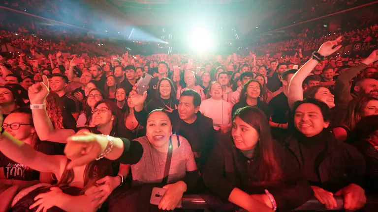 Concierto de Fito y Fitipaldis en el Naavarra Arena con “Cada vez cadáver Tour”. PABLO LASAOSA