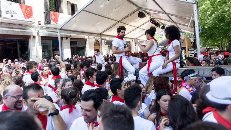 La zona del Labrit de Pamplona después del Chupinazo de San Fermín 2018 (05). IÑIGO ALZUGARAY